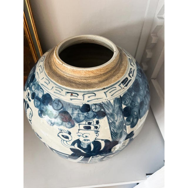 This ginger jar would be the perfect vessel for a stunning floral arrangement. There are beautiful, hand-painted details...