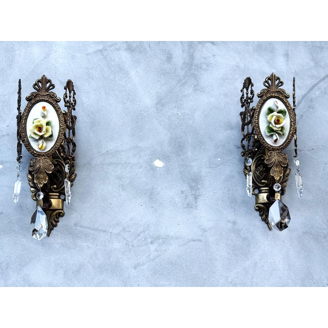 1920s Italian Brass Wall Sconces with Porcelain Roses and Crystal Drops, 1950s, 1920s, Set of 2 For Sale - Image 5 of 16