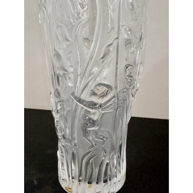 Art Nouveau Lalique Elfes Crystal Vase Signed Birds and Botanical Relief 5.5" For Sale - Image 3 of 7