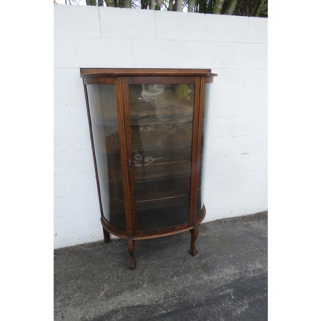Early 20th Century Larkin Early 1900s Claw Feet Oak Display Curio Cabinet Cupboard 5876 For Sale - Image 5 of 12