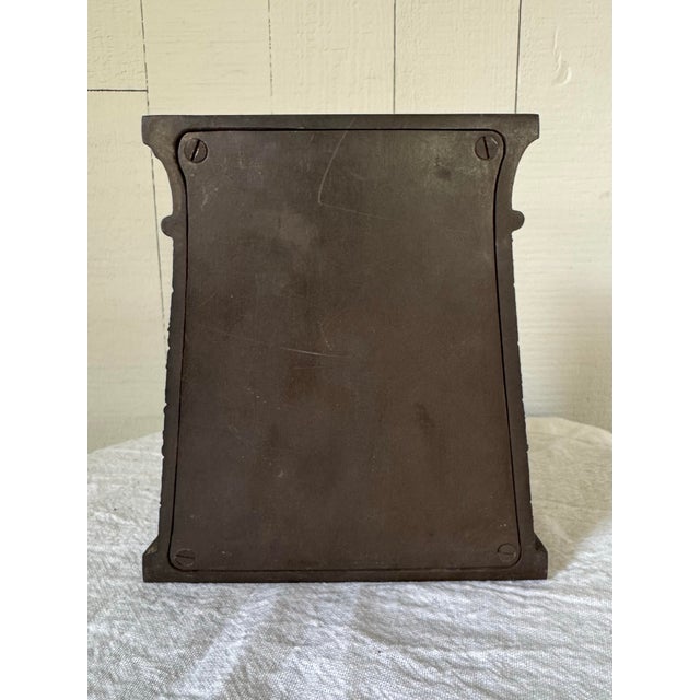 1920s Egyptian Revival Cast Iron Bradley & Hubbard Bookend For Sale In Portland, OR - Image 6 of 10