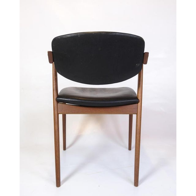 Dining Chair Model 42 in Teak & Black Leather by Kai Kristiansen, 1960s For Sale - Image 4 of 10
