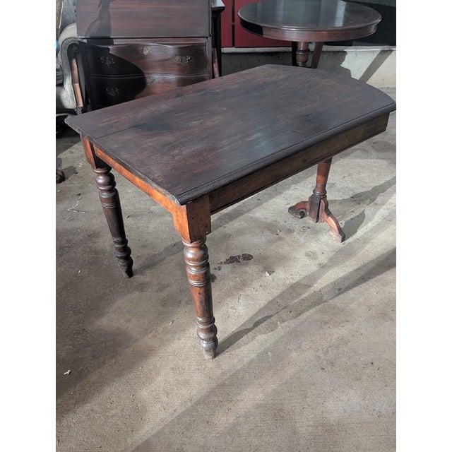 Georgian-Style Mahogany Tripod Pedestal Table For Sale In Washington DC - Image 6 of 15