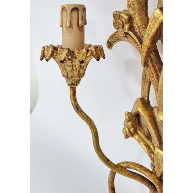 Vintage Italian Mid-Century Modern Metal & Gilt Carved Wood Floral Wall Sconce For Sale - Image 4 of 9