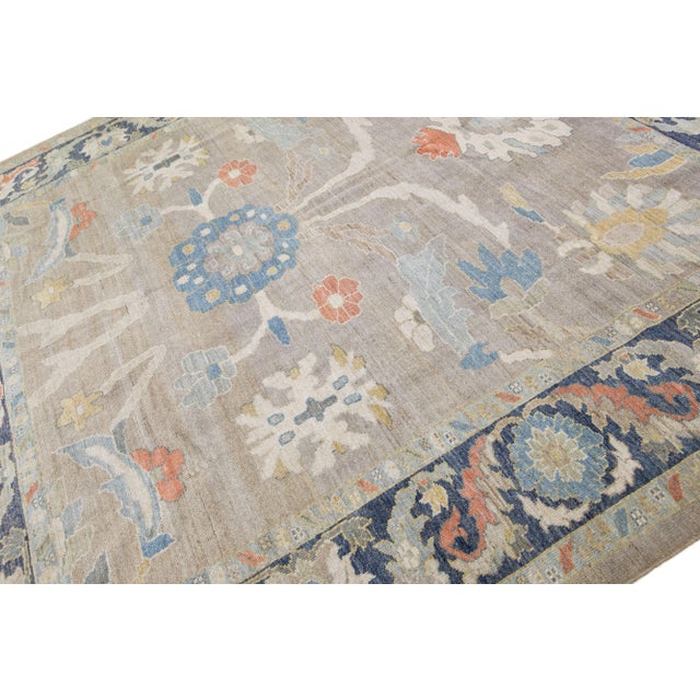 Early 21st Century Floral Handmade Modern Sultanabad Wool Rug With Light Blue Field For Sale In New York - Image 6 of 7