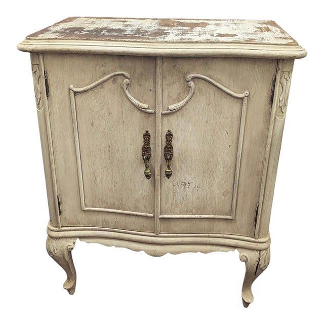 Antique Distressing Rustic French Provincial Style Table With Cabriolet Legs For Sale