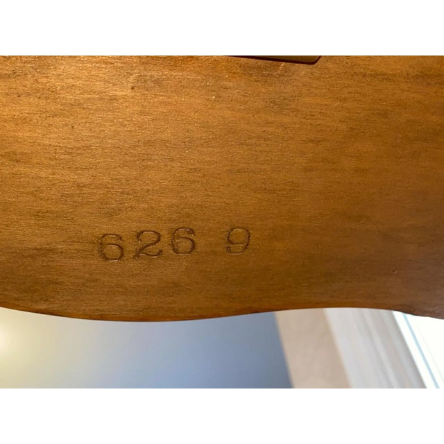 Sienna Antique Figure Maple ound Pedestal Table For Sale - Image 8 of 13