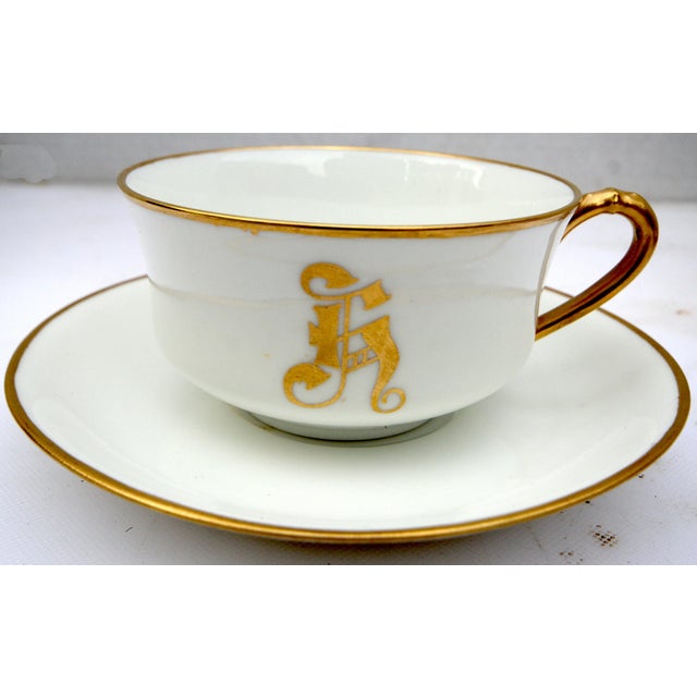 Late 19th Century Limoges Haviland 29-Piece Tea Service With 12 Cups, Saucers & Dessert Plates For Sale - Image 5 of 15