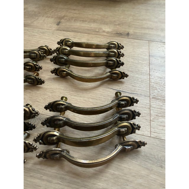 Vintage Amerock Carriage House 735-1 Solid Brass Cabinet Pulls – Set of 16 For Sale - Image 12 of 12
