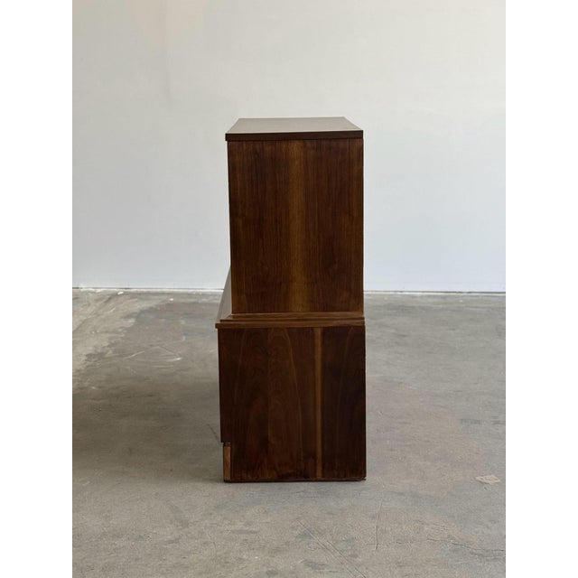 Top W36 Overal W40 D20 H47.5 Fully restored diamond highboy dresser in near excellent condition. Item has been restored...