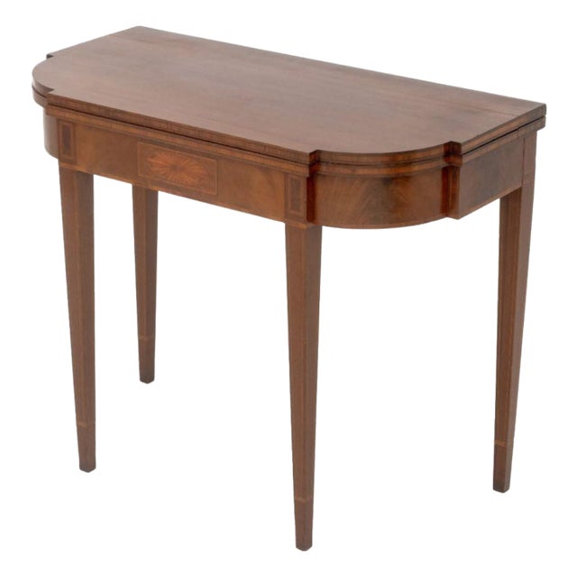 Federal Hepplewhite Mahogany Card Table, Ca. 1790 For Sale
