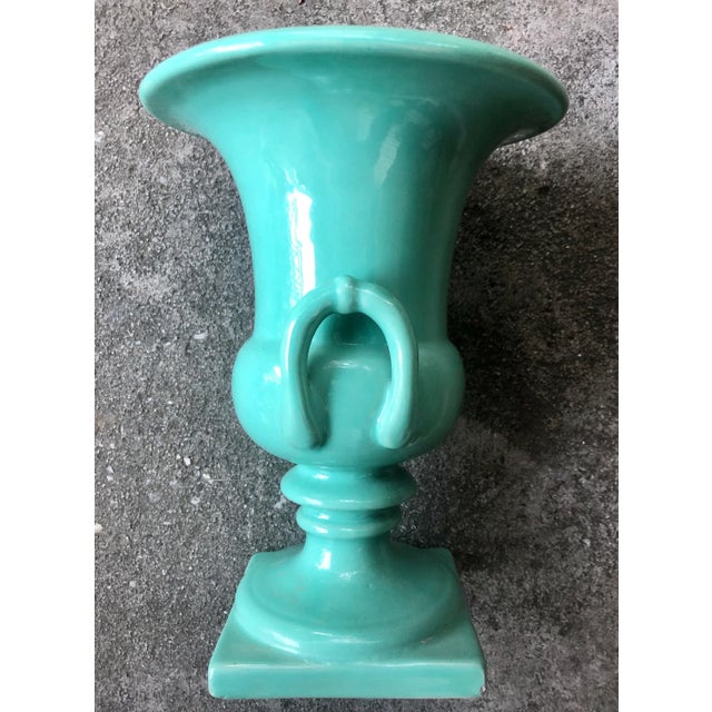Hollywood Regency Italian Ceramic Pedestal Urn With Handles in Green For Sale - Image 3 of 10