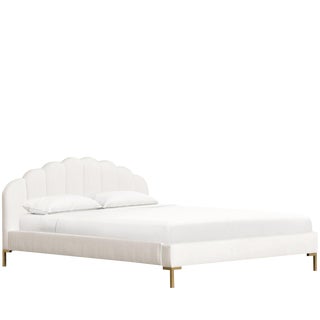 Full Shell Platform Bed in Titan Snow For Sale