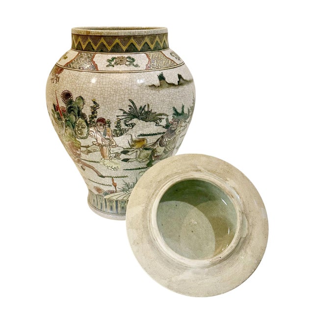Early 20th Century Chinese Famille Verte Vase With Battle Scene For Sale - Image 4 of 7