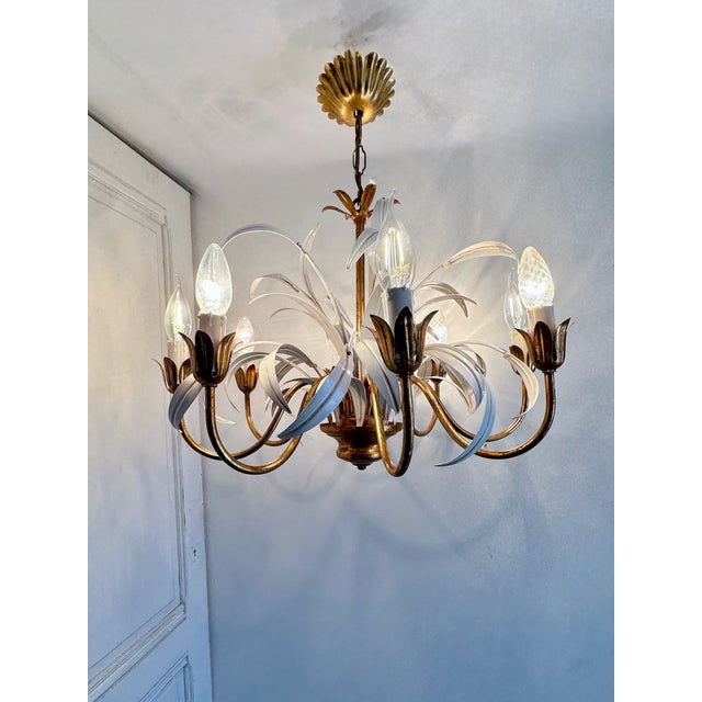 Italian Masca White Tole and Gilt Metal 8-Light Chandelier, 1970s For Sale - Image 17 of 18