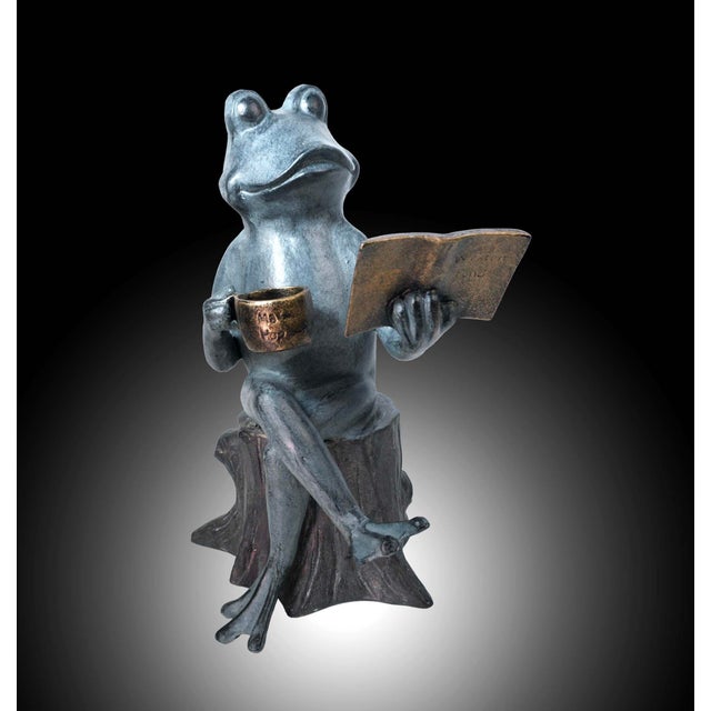 Figurative Early 20th Century Spi Frog Family Joy of Reading Aluminum Garden Sculpture For Sale - Image 3 of 6