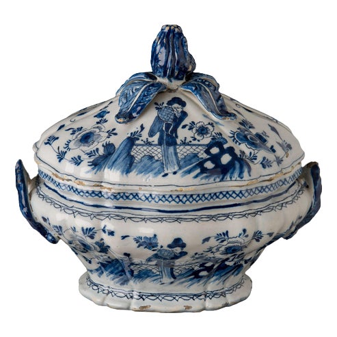 Delftware Blue and White Chinoiserie Tureen, 1750s For Sale