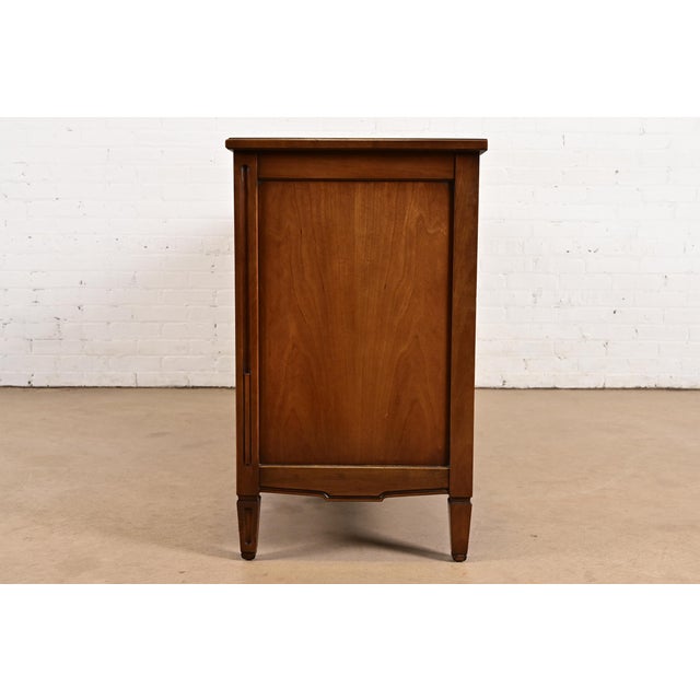 Henredon French Regency Louis XVI Carved Fruitwood Long Dresser or Credenza, Circa 1960s For Sale - Image 14 of 16