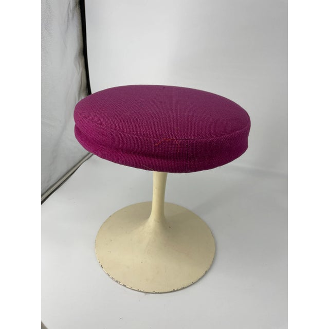 Mid-Century Modern 1950's Eero Saarinen Tulip Stool for Knoll For Sale - Image 3 of 9