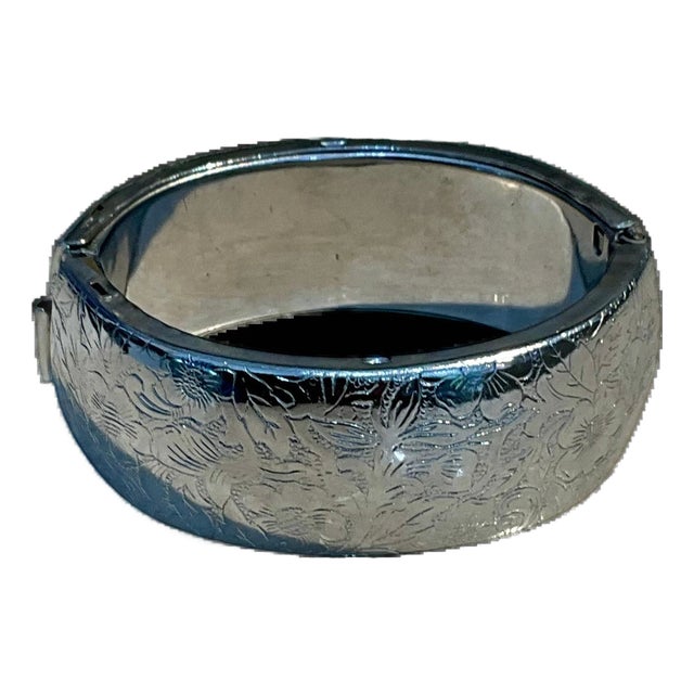 Vintage Silver Toned Floral Hinged Bangle For Sale