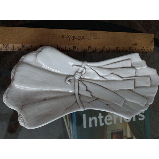 This rare Majolica "Leek" Vegetable Italian Serving Plate or Spoon Rest deserves a spot in your kitchen! This lovely...