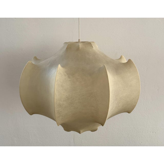 1980s Viscontea Pendant Cocoon Light by Achille and Pier Giacomo Castiglioni, 1960s For Sale - Image 5 of 18