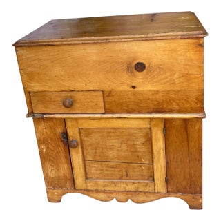 Antique American Country Pine Flour Bin Dry Sink Cabinet With Lift-Top Storage, Circa 1880–1910 For Sale