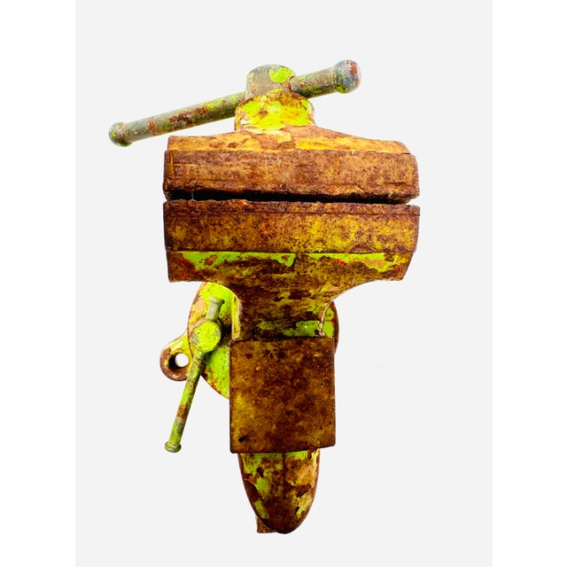 1940s Vintage Columbian Bench Vise Cleveland Usa Layered Paint For Sale - Image 5 of 11