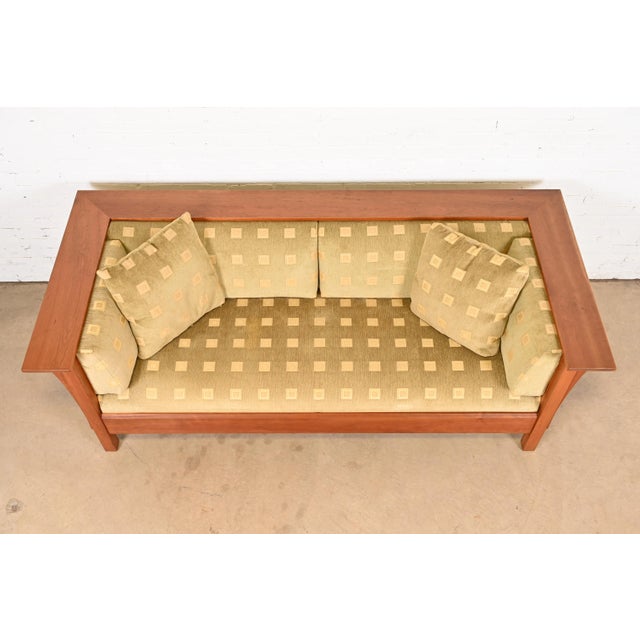 L. & J.G. Stickley, Inc. Stickley Mission Arts and Crafts Cherry Wood Settle Sofa For Sale - Image 4 of 12