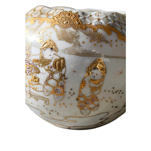 1940s Japanese Satsuma-Style Porcelain Vase For Sale - Image 5 of 9