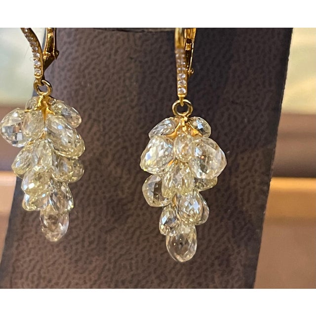 Transparent 27 Carat Diamond Briolettes Hanging Drop Earrings 18 Karat Yellow Gold For Sale - Image 8 of 18