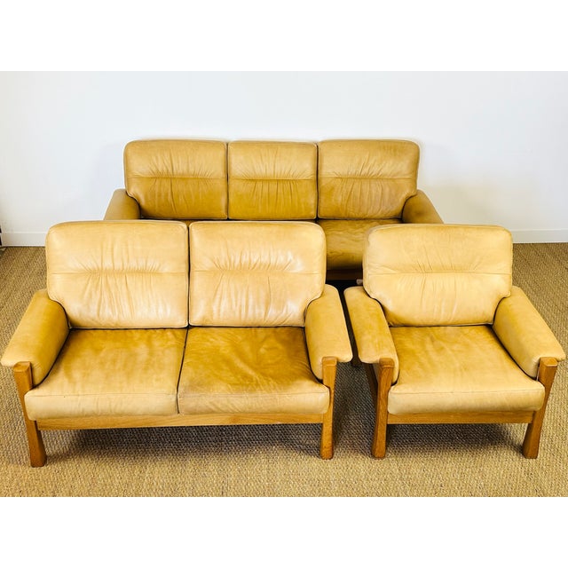 Mid-Century Modern Scandinavian Living Room Set in Leather and Oak in the style of Pierre Chapo, 1960s, Set of 3 For Sale - Image 3 of 18