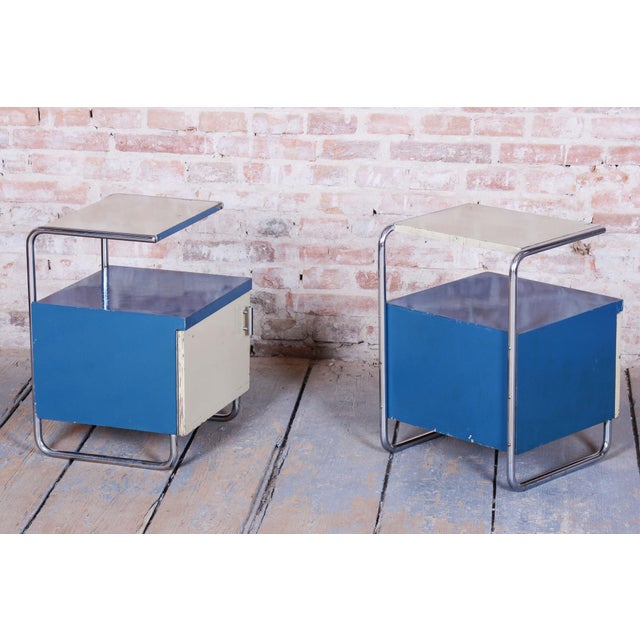 Bauhaus Czech Bauhaus Bedside Tables in Chrome and Lacquered Wood, 1930s, Set of 2 For Sale - Image 3 of 11
