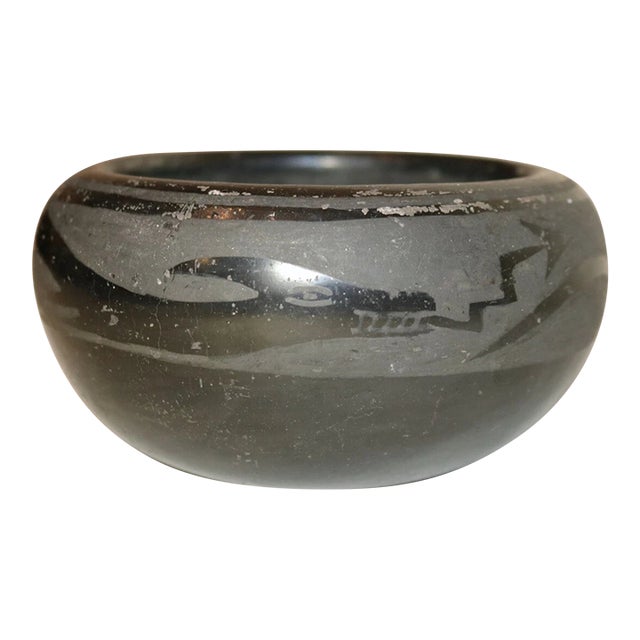 Vintage Margarita Tafoya Native American Santa Clara Pueblo Black Pottery Bowl For Sale