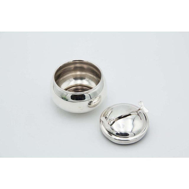 Spherical Sugar Bowl in Smooth Silver, in Good conditions. Designed 1920 to 1949