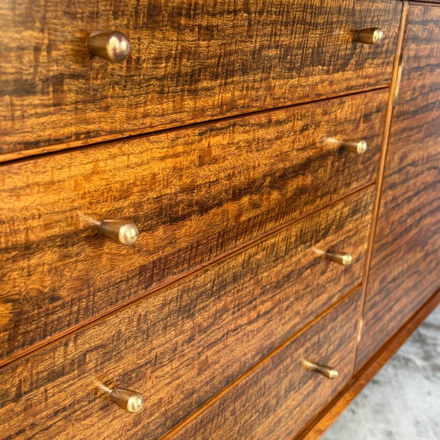 Figured Walnut Sideboard by Alfred Cox, 1960s For Sale - Image 6 of 16