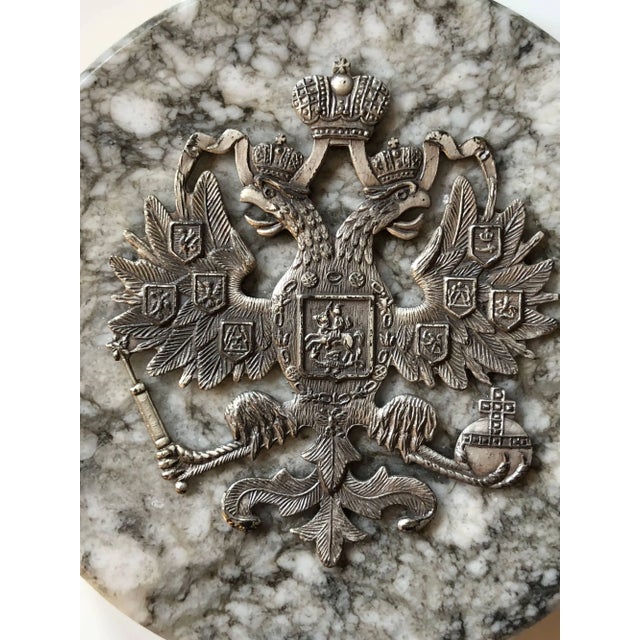 Stone 20th Century Neoclassical Russian Tiger Skin Marble Round Box For Sale - Image 7 of 8