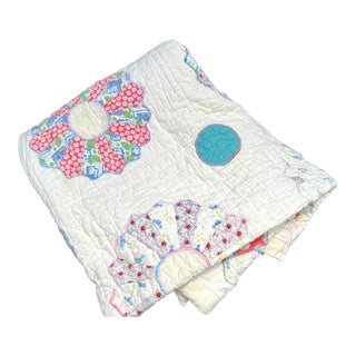 Cream/Pink Flower Medallion Quilt For Sale