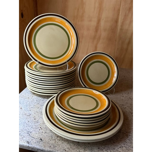 Vintage Italian Stoneware Plates from Castellania Ceramica, 1960s, Set of 20 For Sale - Image 16 of 18