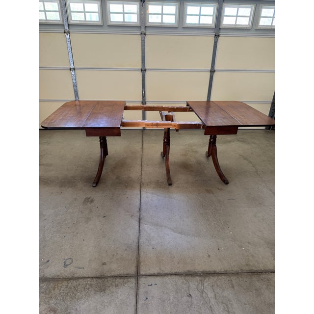 Traditional Early 20th Century Duncan Phyfe Style Dining Table For Sale - Image 3 of 9