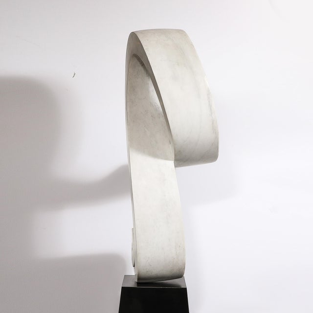 Mid-Century Abstract Looped Ribbon Sculpture in White Marble on Pyramidal Base For Sale - Image 10 of 12