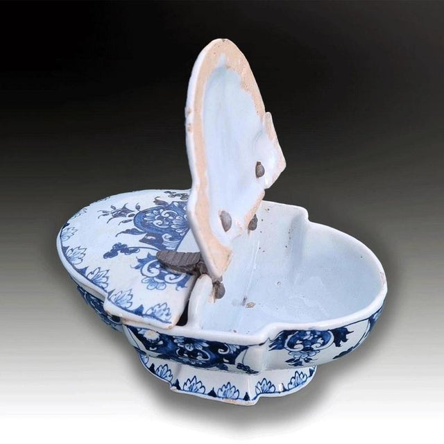 2000 - 2009 Antique Late 18th Century French Rouen Faience Spice Box with Pewter Mounts For Sale - Image 5 of 8