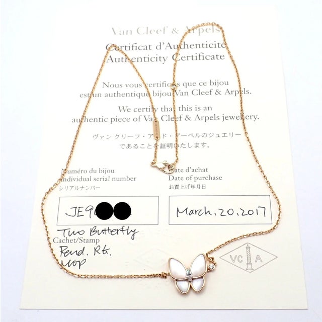 Contemporary Van Cleef & Arpels Rose Gold Diamond MoP Two Butterfly Pendant Necklace Cert For Sale - Image 3 of 11