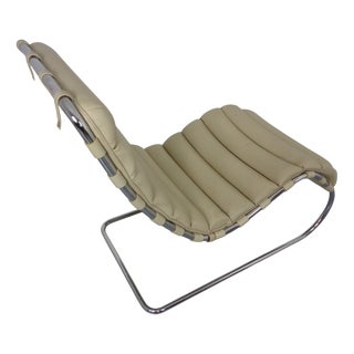 Model 241 Lounge Chair by Mies Van Der Rohe for Knoll International, 1970s For Sale
