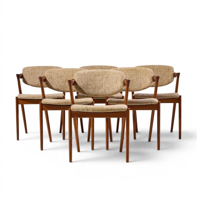 Kai Kristiansen Model 42 Mid Century Danish Teak Z Dining Chairs - Set of 6 Each chair measures: 21.25 wide x 21.5 deep x...
