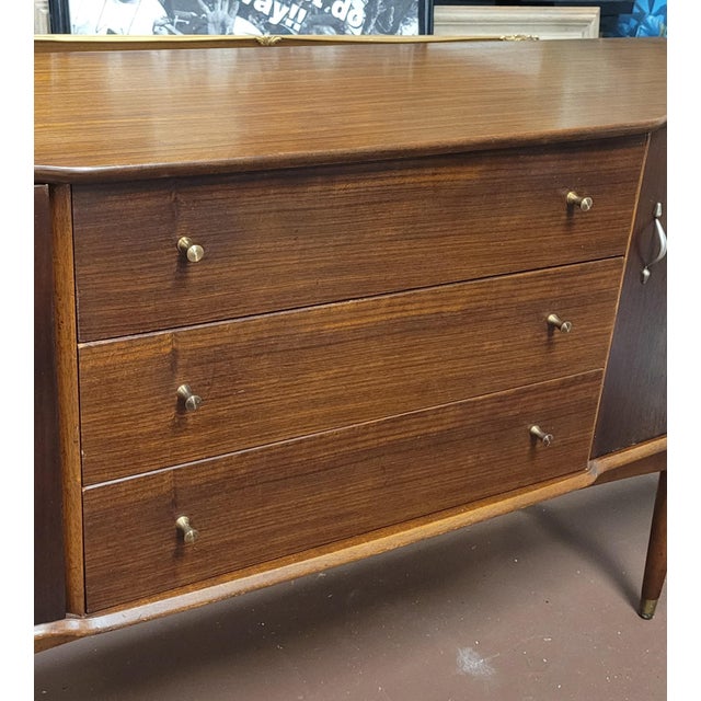 Jentique Mid Century Modern Sideboard Signed Beautiful Wood For Sale - Image 4 of 17