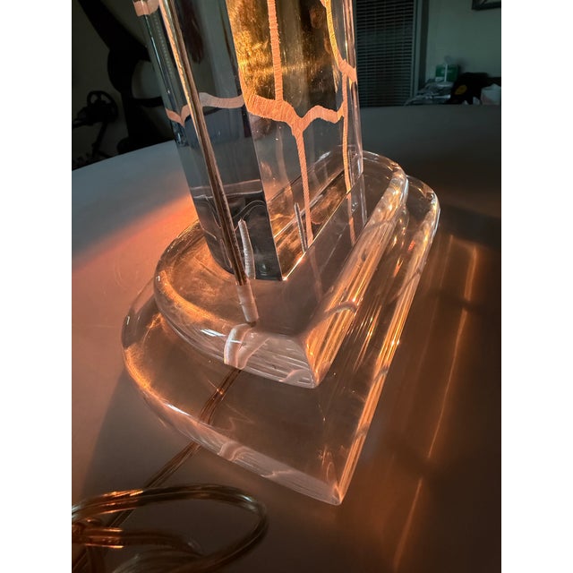 Van Teal Postmodern Etched Lucite Table Lamp, Usa, C. 1980s For Sale - Image 9 of 12