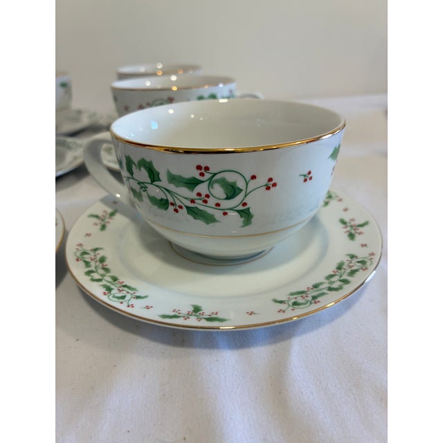Vintage Gibson Everyday "Christmas Holly" Cup and Saucer Set of 6 For Sale - Image 11 of 11
