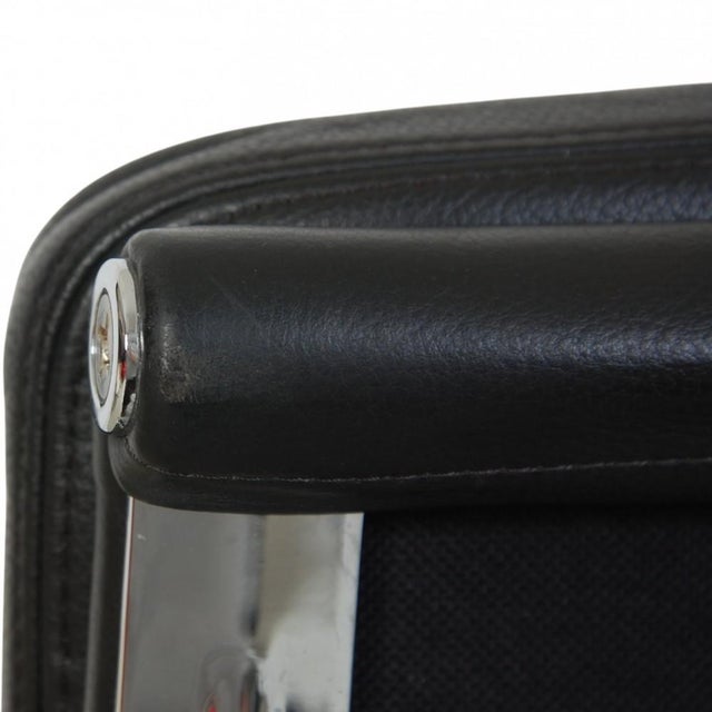 Black EA219 Softpad Office Chair in Black Leather by Charles Eames, 2000s For Sale - Image 8 of 18