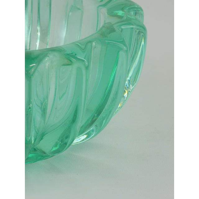 Art Deco Bowl in Green Moulded Glass by Pierre D'Avesn, 1940 For Sale - Image 3 of 7
